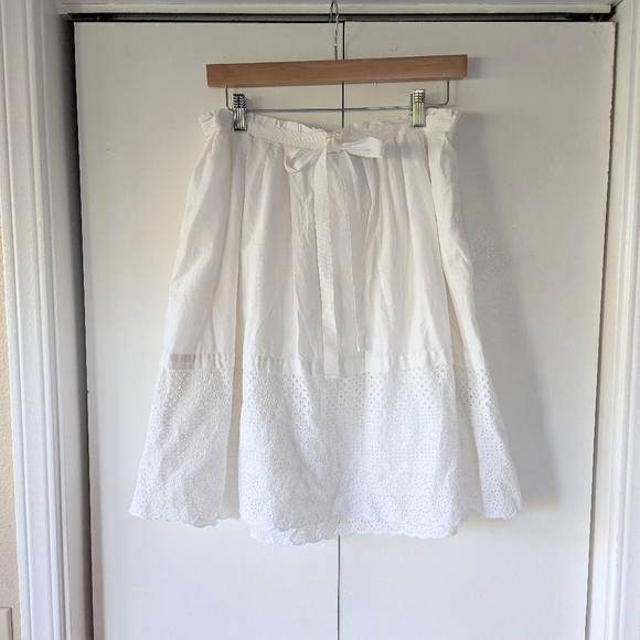 GAP Dresses & Skirts - GAP White Embroidered Eyelet Skirt